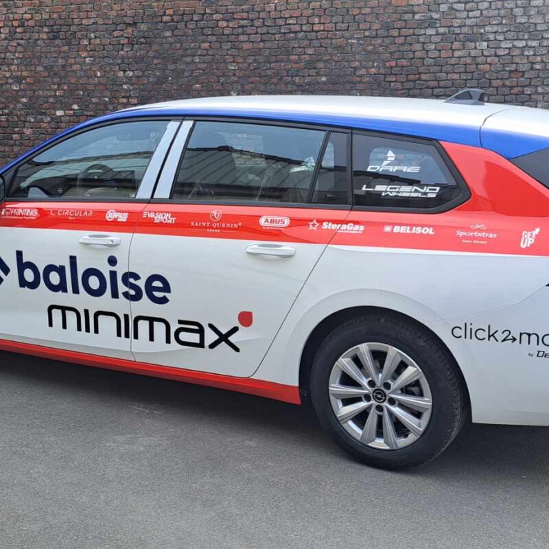 Lettrage d'une voiture Baloise